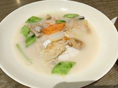 浓汤三鲜煮鱼肚-和苑酒家·一线江景(星寰店)