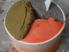 草莓百香果-Dip in Gelato(富民路店)