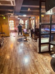 -青木造型HAIR·あおき髪を刈る潮人店