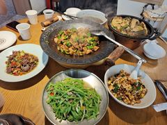 -聚鑫朋酸菜肥肠(文艺路口店)