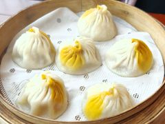 蟹粉鲜肉小笼-寄畅興·百年蟹黄面·万国建筑群(外滩27号店)