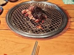 -唯成•韩国炭火烤肉 유성고기