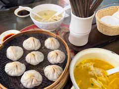 -笑来喜馄饨小笼工坊(通扬路店)