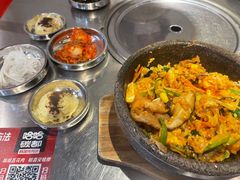 -哈哈碳都·牛肋条无限自助烤肉(台江万达店)