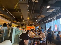 -大头虾越式风味餐厅(光明广场店)
