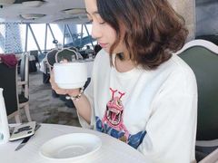 -广州塔卢特斯法国旋转餐厅