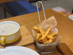 -菲滋意式餐厅(上虞万和城店)