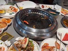 -黑金·寻焰自助百汇·烤肉·火锅(中街店)