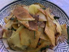 -霄汉牛三鲜湖北砂锅菜(万松园2店)