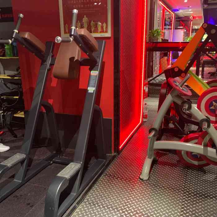 伍佰优品健身(麦凯乐店)-"真的不错,环境不错,服务一般,其他都好.