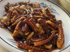 葱烧八爪鱼-小郭私房菜·海肠捞饭店(学士街店)