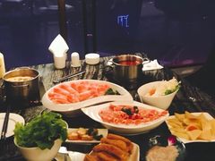 -云中捞高空旋转餐厅(商茂世纪广场店)