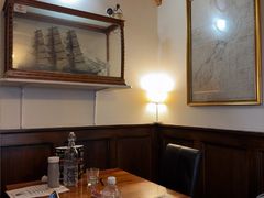 -Bully Hayes Restaurant & Bar