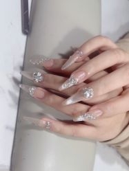 -瞧·享轻奢美甲美睫
