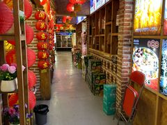 -闯关东东北农家菜(崂山石老人店)