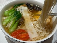 -王府井酒店(金桥港湾店)