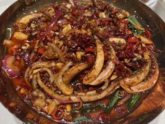 钢盆鱿鱼须-绿草地·湘菜(7mall店)