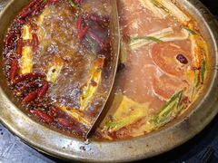 -沸炉重庆老火锅(军事博物馆店)