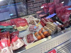 -秋林里道斯(通乡商场店)