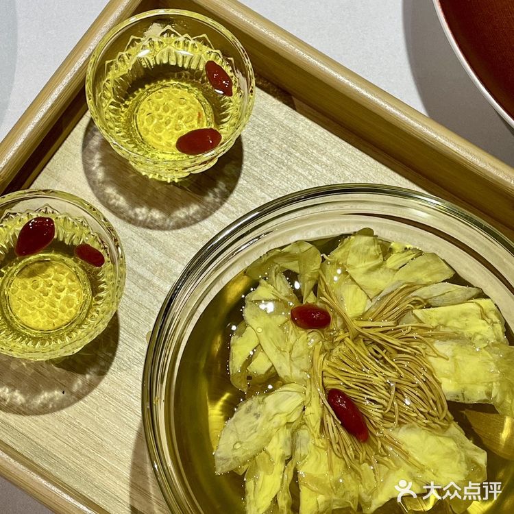 在上海吃靓汤 尚一汤米道很正❗