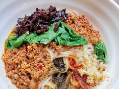 油泼米线-88号小吃店·经典云南菜·地道纳西美食