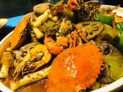 -臻鲜燕海鲜融合餐厅(金陵style店)