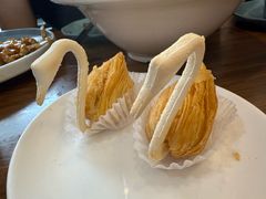 网红天鹅榴莲酥-佬港味粤味小馆(锦艺城店)