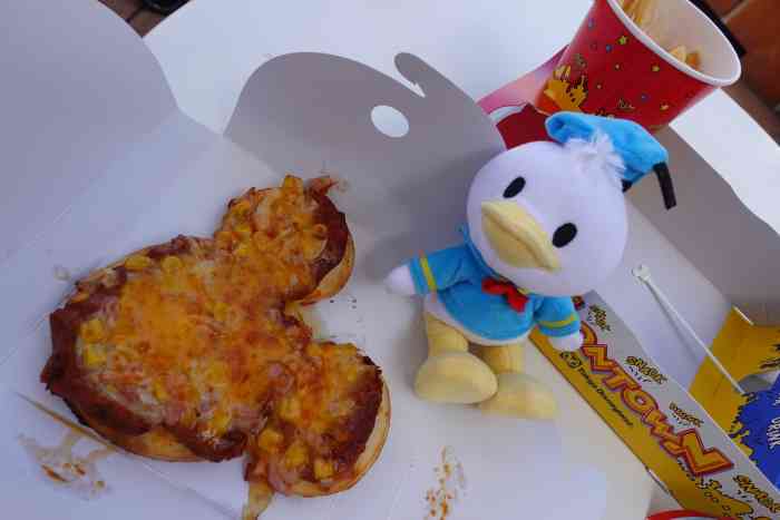 辉儿杜儿路儿好时光咖啡-"不知道是不是饿了,披萨好好吃92都没来得.