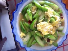 丝瓜炒鸡蛋-鲜鱼居饭店