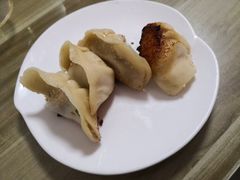 -胡记锅贴·沪上游子老鸭粉丝汤(太原路店)