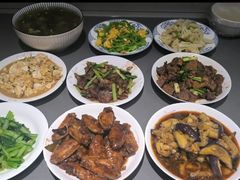 -天鹅到家·保姆月嫂育儿嫂(总店)