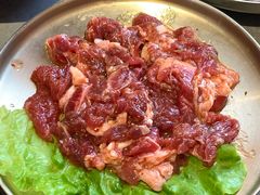 -围炉肉舍•炭烤活鳗•丹东海鲜烤肉(步行街店)