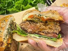 愤怒的公牛汉堡-shark burger·鲨鱼汉堡(交子大道店)