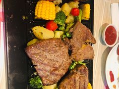 -必胜客(东大桥店)