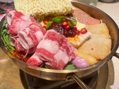 -蚂蚁洞·烤肉大营地(上海静安大悦城店)