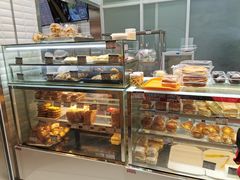 面包甜点陈列柜-白玉兰食品(甜云店)