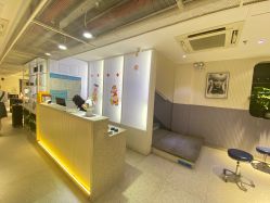 -PE SALON