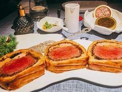 惠灵顿牛排-弦月窗LUNETTE BY AMANDA(复兴路店)