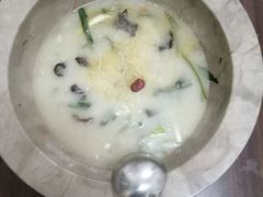 -抚仙湖野生菌石锅鱼(腾冲总店)
