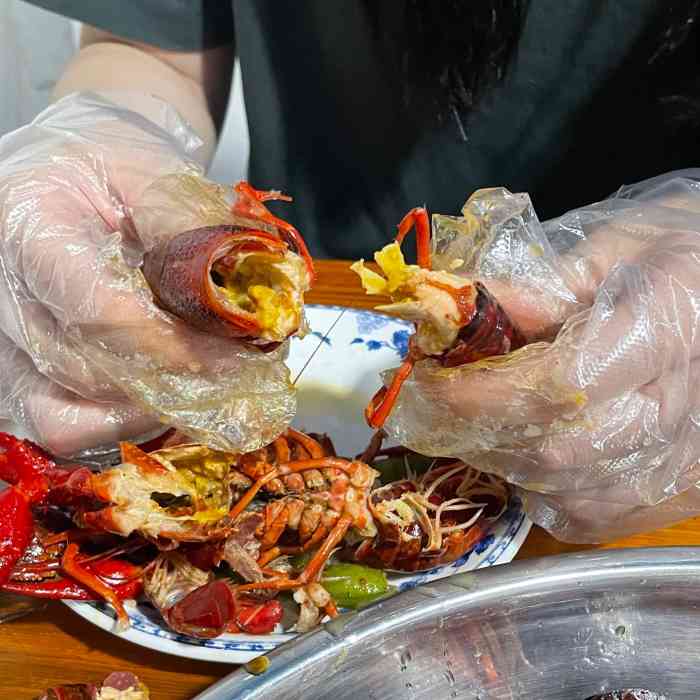 虾霸龙虾馆(衢州店)-"量少 味道一般 价格偏高,没点几个菜 六.