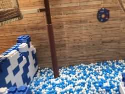 -PIPIKINGDOM皮皮王国欢乐号(欢乐海岸购物中心店)