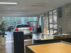 -上海永达奥诚奥迪4S店(申江路店)