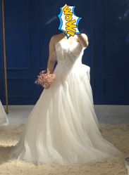 -觅白婚纱礼服馆
