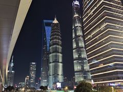 -陆家嘴空中步行连廊