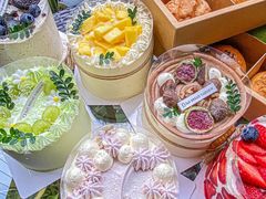 -顶东面包花园·生日蛋糕(世博店)