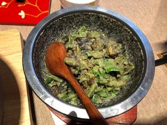 擂辣椒皮蛋-湘满甲·黄焖甲鱼创始者·湘菜·鲁菜(潘家园店)