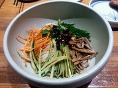 鸡丝凉米线-云海肴·汽锅鸡·云南菜(天津国金汇店)