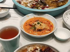 -姚姚酸菜鱼·金戈戈香港豉油鸡(喜荟城联名店)