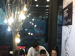 等位区-茶颜悦色(岳麓山顶店)