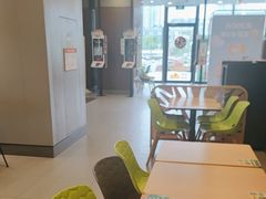 -德克士(翠湖二路吾悦广场店)